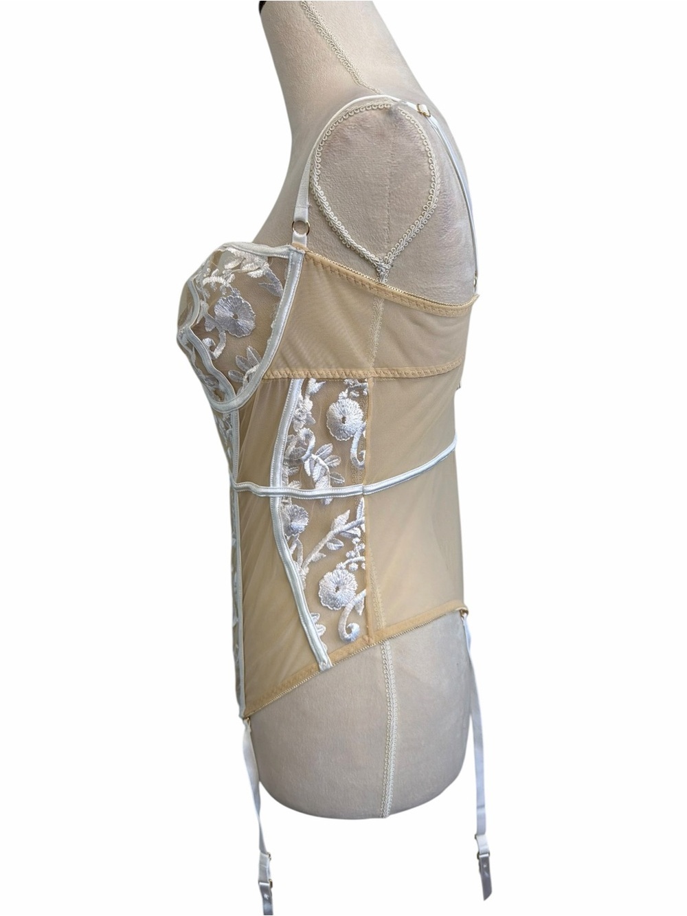 Dreamgirl White Sheer Floral Embroidered Bodysuit - Picture 4 of 9